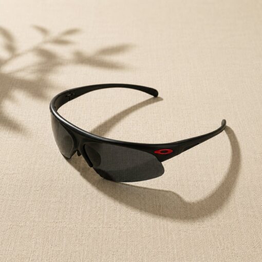 OAKLEY