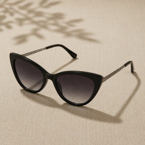 GUCCI CATEYE SUNGLASSES